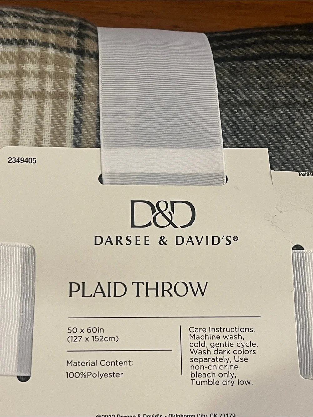 D&D Darsee & David’s Plaid Throw Blanket 50”x60” Polyester cream black tan new